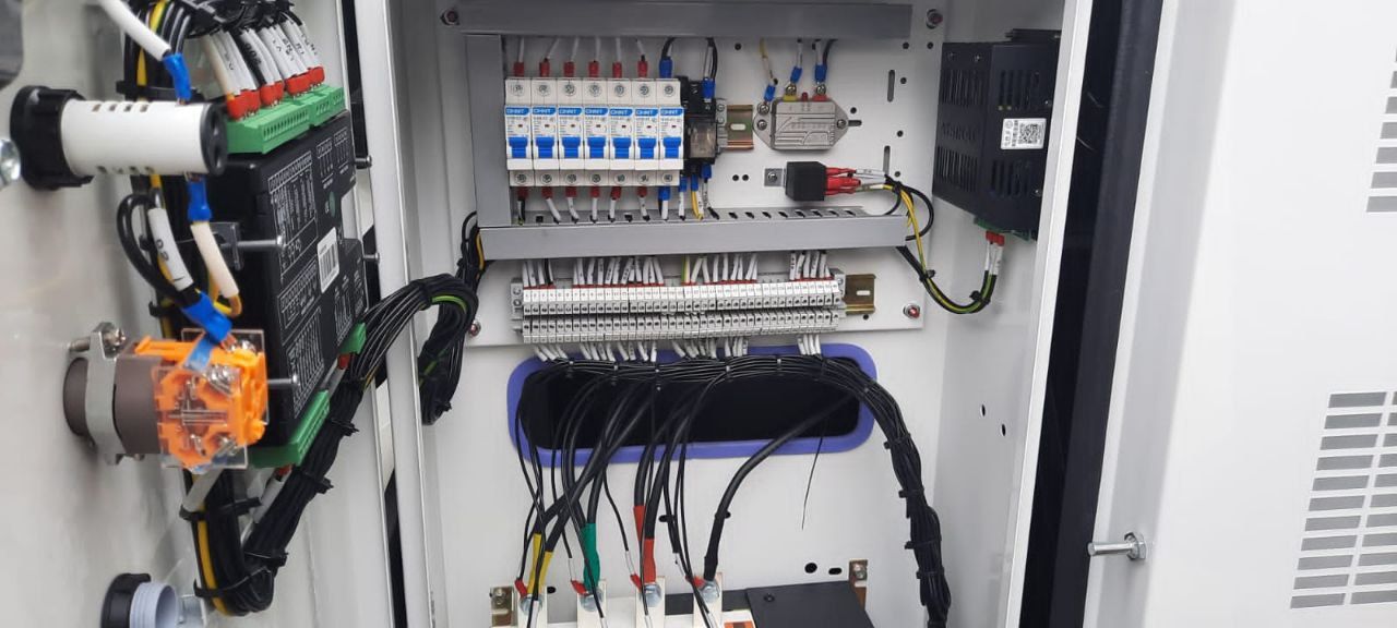 Дизельный генератор Zammer AD-60-Т400 в кожухе со встроенным АВР