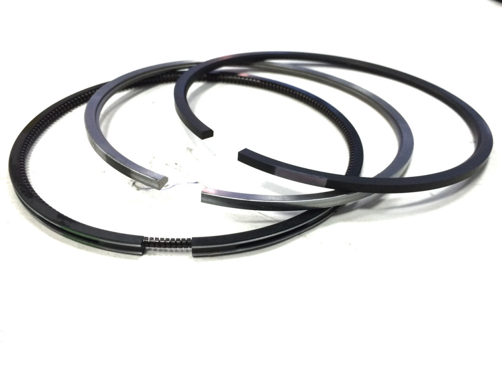 RE531077 Кольца поршневые John Deere 6090